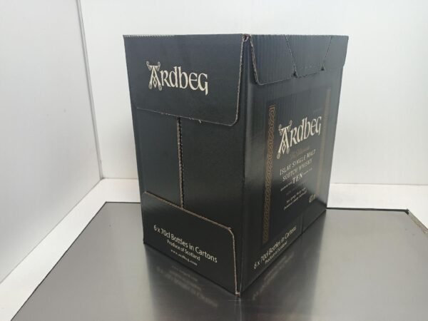 Ardbeg 10 ans d'âges 2 Ardbeg 10 ans d’âge – Single Malt Whisky Écossais