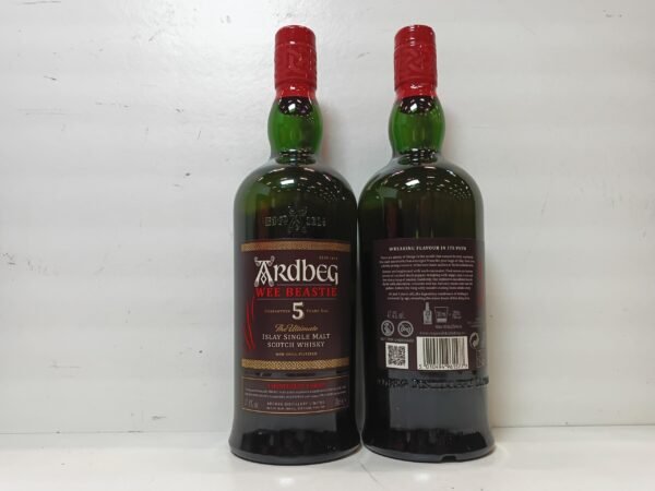 Ardbeg Wee Beastie 5 ans d'âge Ardbeg Wee Beastie 5 ans d'âge – Single Malt Whisky Écossais