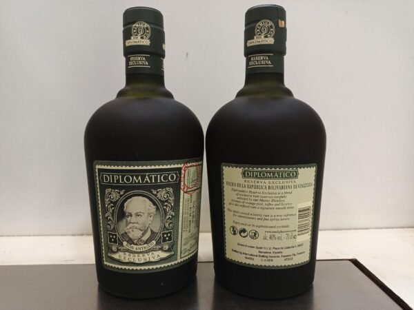 DIPLOMATICO RESERVA 70 CL Diplomatico Reserva Exclusiva - 70 cl - Vente à l'Export