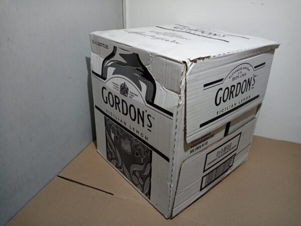 Gordons Sicillian Lemonade, 70cl vente à l'export Gordon's Sicilian Lemonade Gin - Gin Citronnade de Sicile - 70cl