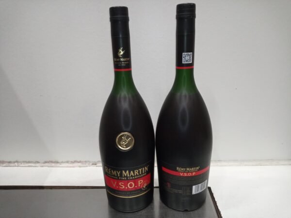 VSOP Remy Martin, vente en gros pour export Rémy Martin VSOP Cognac - Spiritueux de Prestige - 1 Litre Export