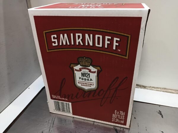 Smirnoff Red Vodka 70CL 3 Smirnoff Red Vodka - 70 cl - 37,5° - Vente à l'Export