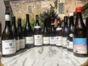 vin de la région de bourgogne en caisse bois